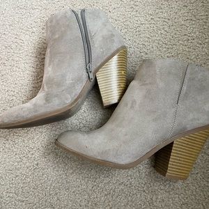 Banana Republic Booties